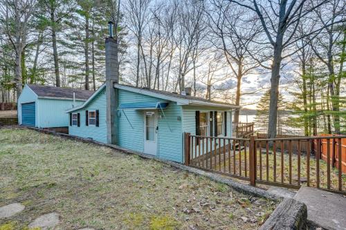 Cottage with Deck and Bluff Lake Views Walk to Beach!