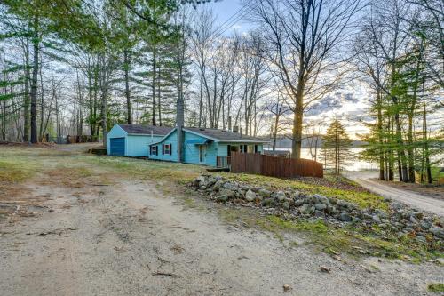 Cottage with Deck and Bluff Lake Views Walk to Beach!