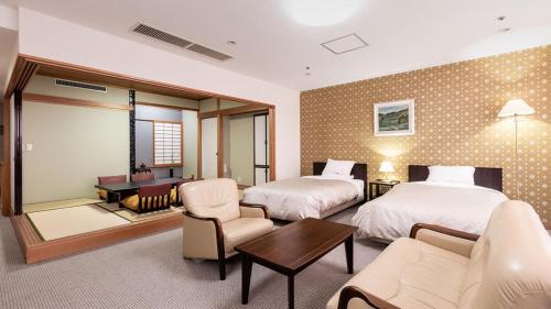 Superior Quadruple Room with Tatami Area - Top Floor