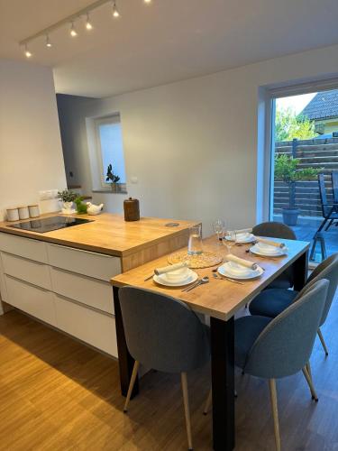 Konyha, Vila Šenčur (Vila Sencur) near Ljubljanai repülőtér