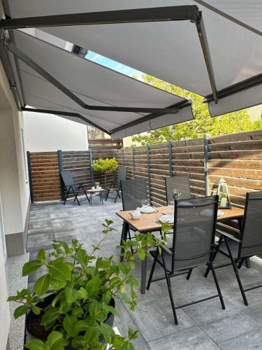 Létesítmények, Vila Šenčur (Vila Sencur) near Ljubljanai repülőtér