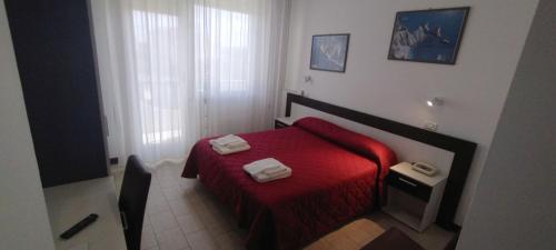 1 queen bed