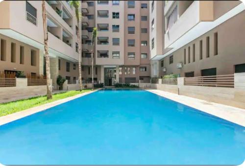 Superbe appartement hivernage piscine, parking t19