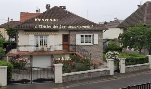 L'Enclos des Lys -appartement - Location saisonnière - Aurillac