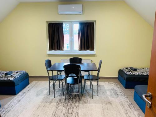 Balaton Grill Szállás Siófok (Balaton Grill Szallas Siofok) in บาลาตองกิลิตี