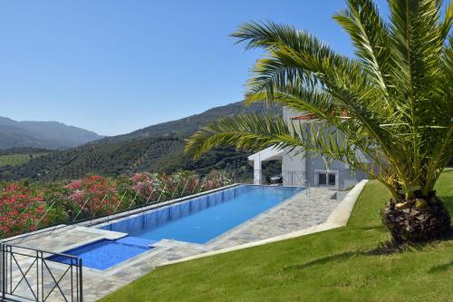 Surrounding environment, Villa Raks in Kandanos