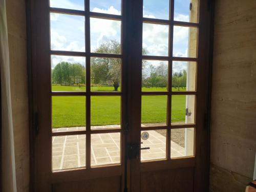 Вид, Gîtes La Grande Ferme Crépon - à la campagne 5mn d'Arromanches et 10mn de Bayeux (Gites La Grande Ferme Crepon - a la campagne 5mn d'Arromanches et 10mn de Bayeux) in Крепон