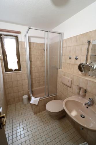 Apartment 12 - Ferienresidenz Roseneck, 2 Schlafzimmer, mit Schwimmbad in Todtnauberg bei Feldberg, Todtnauberg (fotografie 9)