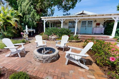 Provincial French Cottage in Lehigh Acres (FL)