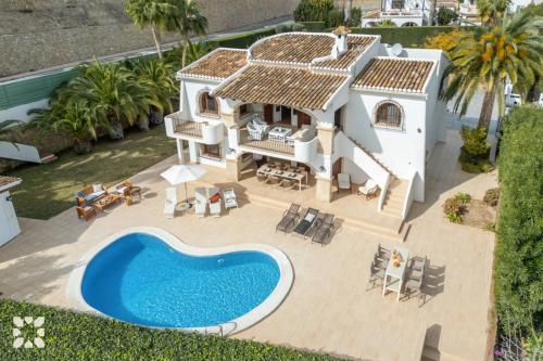 Villa with Private Pool image 4