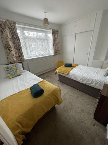 Immaculate 3-Bed House in Luton