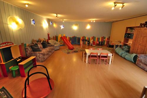 Apartment 17 - Ferienresidenz Roseneck, Galeriewohnung, mit Schwimmbad in Todtnauberg bei Feldberg in Todtnau