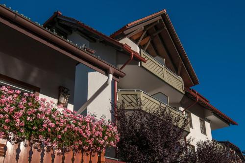 Apartment 17 - Ferienresidenz Roseneck, Galeriewohnung, mit Schwimmbad in Todtnauberg bei Feldberg in Todtnau