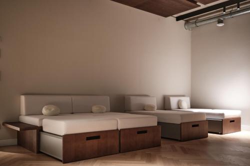 551093994 The Zipper Hotel und Apartments