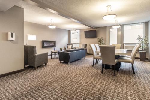 Programlehetőségek, Hotel Saint-Laurent Montréal near Chinatown