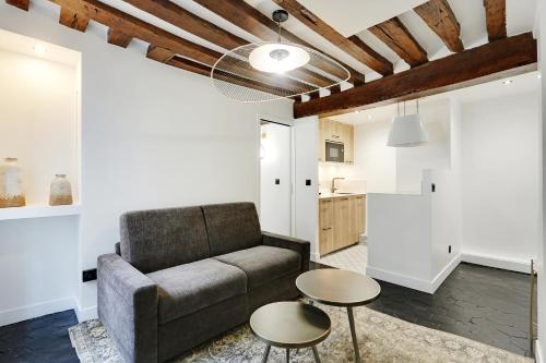 Pick A Flat's Apartment in Saint Germain - Rue Vaneau - Location saisonnière - Paris