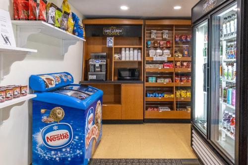 Food and beverages, Hotel Saint-Laurent Montréal in Montreal (QC)