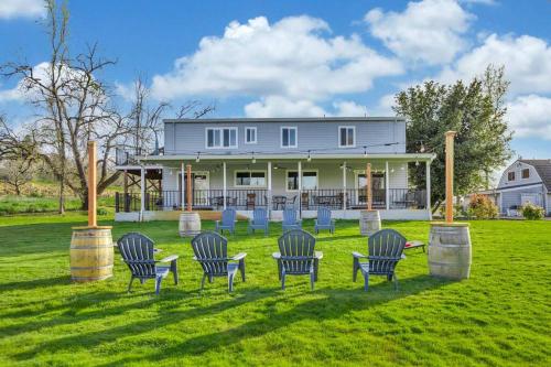 Lakeside Vineyard Retreat - Deaver's Winery in Fiddletown (CA)