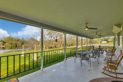Lakeside Vineyard Retreat - Deaver's Winery in Fiddletown (CA)