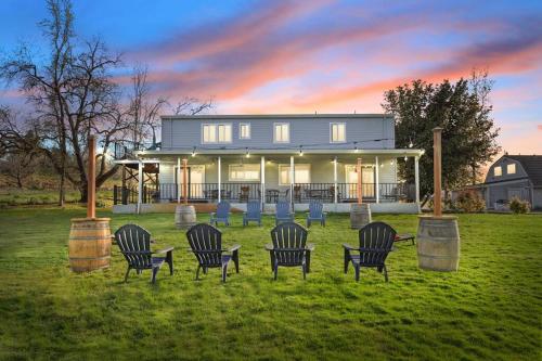 Lakeside Vineyard Retreat - Deaver's Winery in Fiddletown (CA)
