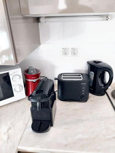 Cozy studio in Quinta do Anjo 48 m² with shared sauna in กิงตา โด อังโช