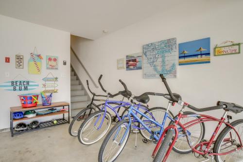 Ocean View Resort Townhome - Bike to Beach!