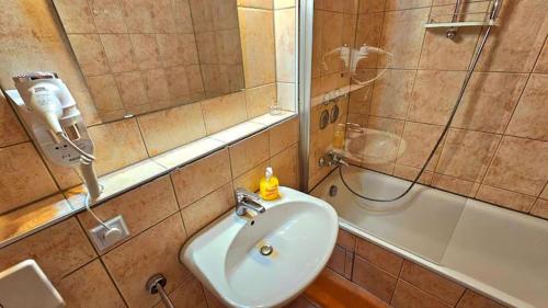 Apartman broj 5