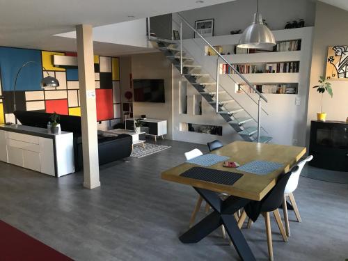 Appartement standing de 160 m2 en cœur de ville à ARGELES-GAZOST - Location saisonnière - Argelès-Gazost