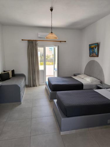 Mary Rooms - image 14