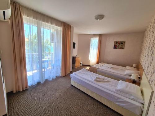 Hotel Mida 2