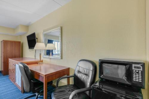 Relax Inn - image 4
