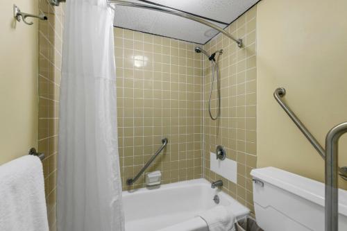 Relax Inn - image 3