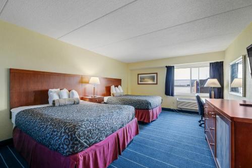 Relax Inn - image 7