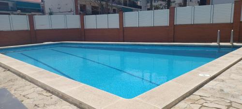 APARTAMENTO ESTHER CON PISCINA y AIRE ACONDICIONADO