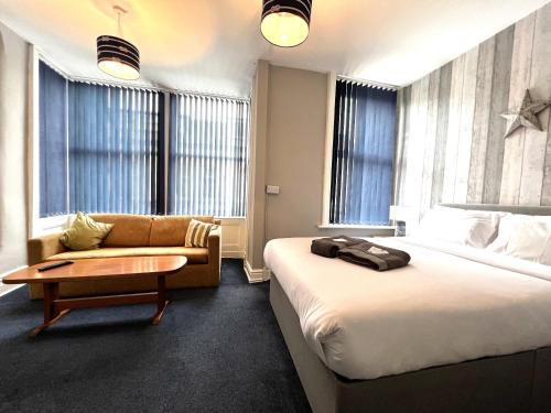 Central Cove Guesthouse - main image