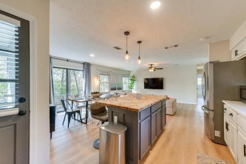 Inviting Columbus Home with Deck 7 Mi to Downtown! in Columbus, USA