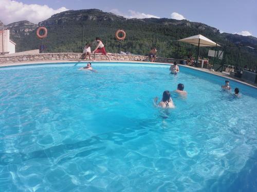 Úszómedence, Cal Cutxó - Nou balneari rural per la família (Cal Cutxo - Nou balneari rural per la familia) in Capafons