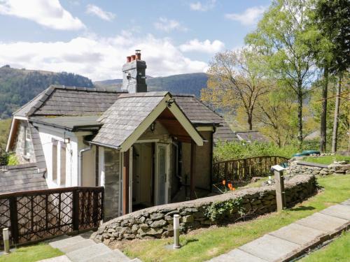 The Nook Llanrwst - image 13