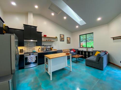 Konyha, New, Modern, Country-feel, close to Arcata in Arcata (CA)