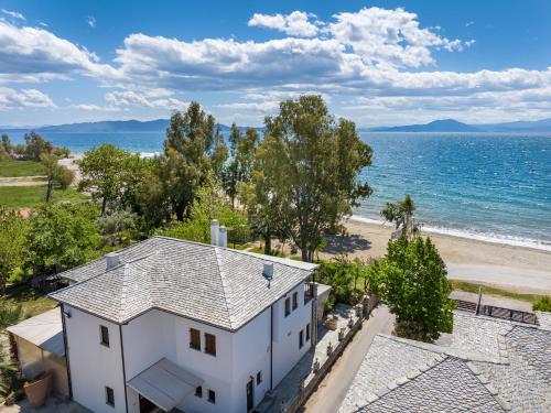 Iakovakis Seaside Exclusive Apartments in Koropi