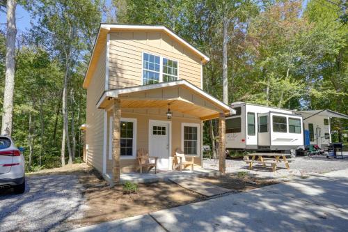 Lakeside Trenton Cabin on 7-Acre Property!