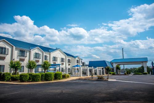 Days Inn by Wyndham Troy