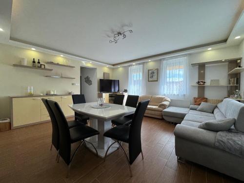 Pauzo Panorama in Balatonföldvar