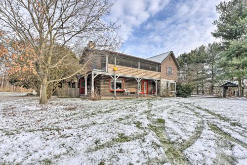 Primitive Goshen Pine Lodge with Fireplace!