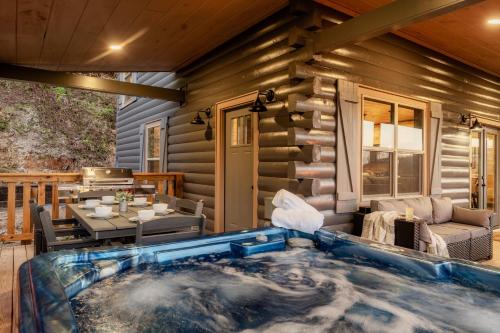 Mountainscape - Brand New Cabin w Views - HotTub - FireTable - PS5 - PoolTable - 3 Pools in Gatlinburg, USA