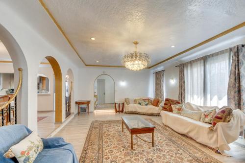 Upscale Los Angeles Retreat with Patio and BBQ Grill! near Museu d'Art Comtat de Los Angeles