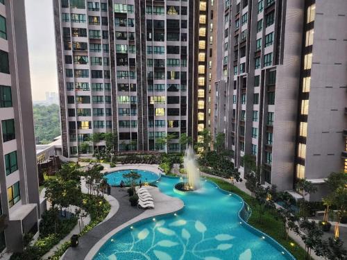 Cubic Botanical Suites Bangsar South by HomeBrickz, Куала-Лумпур