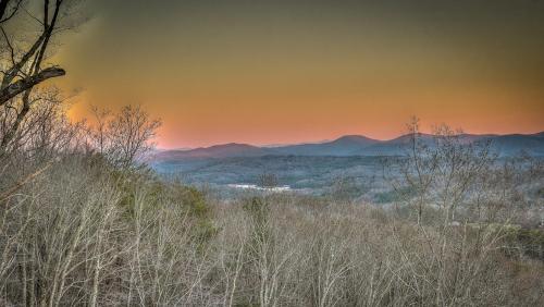Seven Turns to Sunrise in Blue Ridge, USA