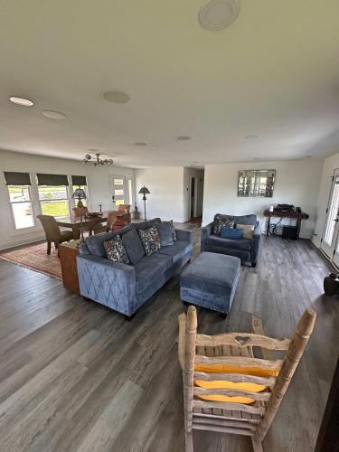 2-Bedroom 2-Bath Cozy Home in Nashvilles Vibrant in Nashville, USA