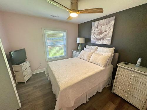 2-Bedroom 2-Bath Cozy Home in Nashvilles Vibrant in Nashville, USA